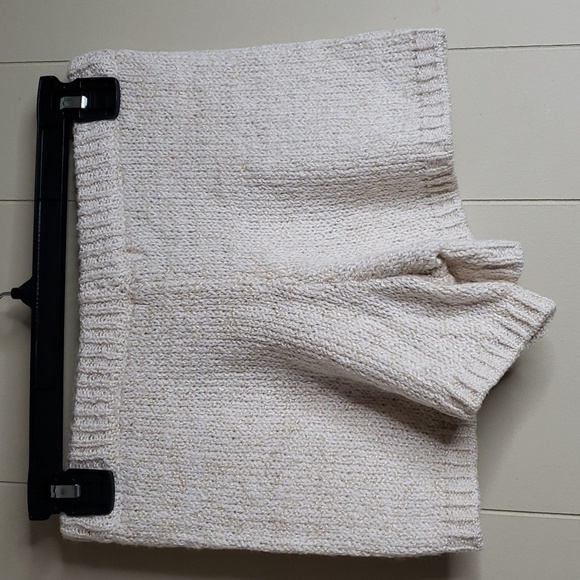 GB Girls Wrap Party Ivory Sweater Shorts - Picture 4 of 4